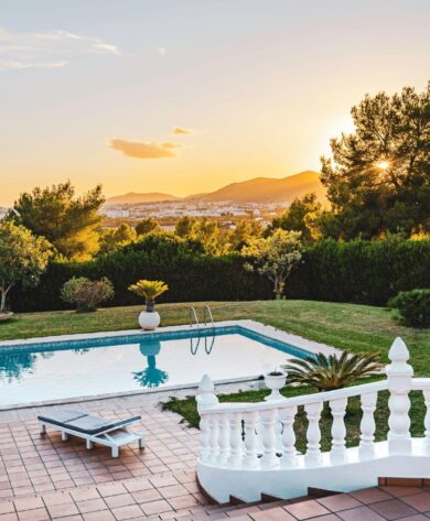 Execution of Commercial & Residential Projects